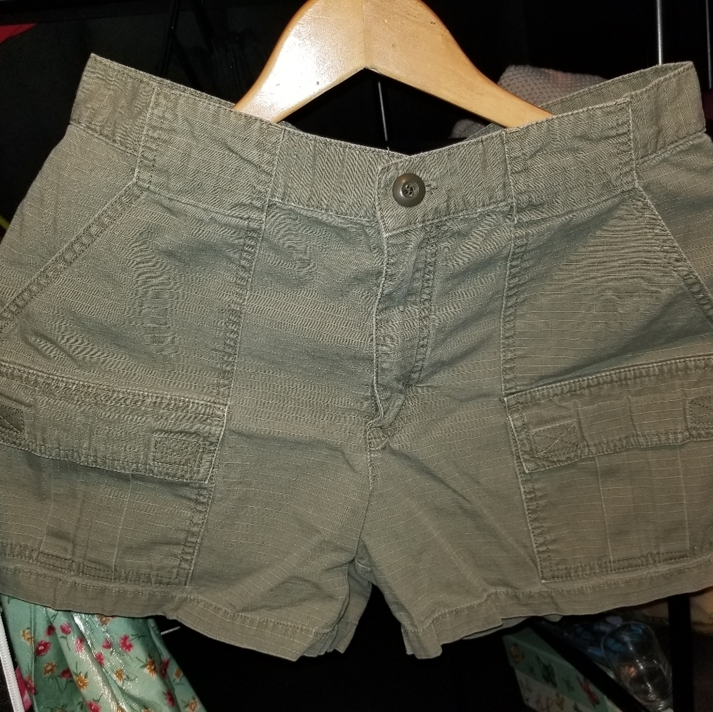 Gap shorts